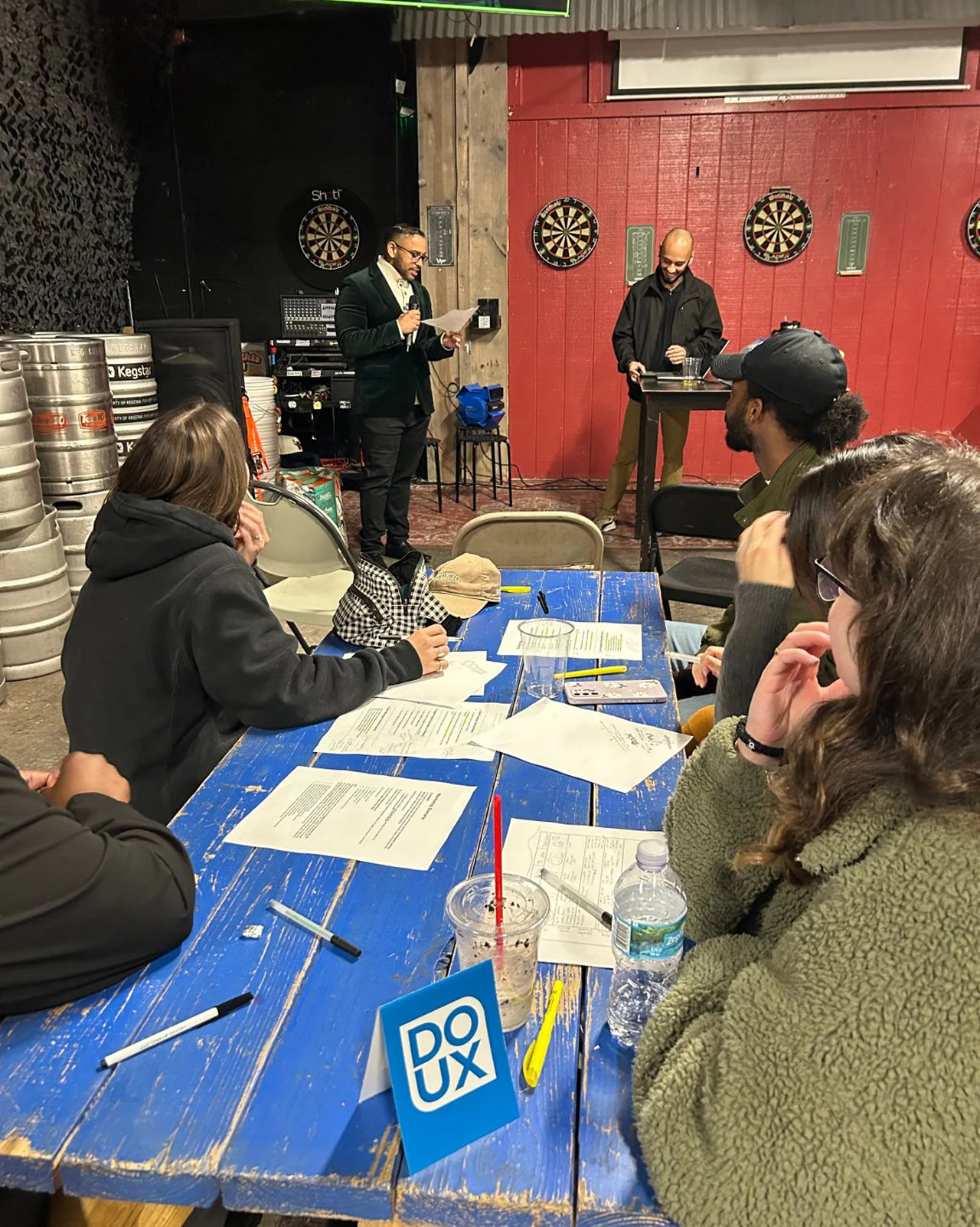 Anardo facilitating a DOUX community workshop